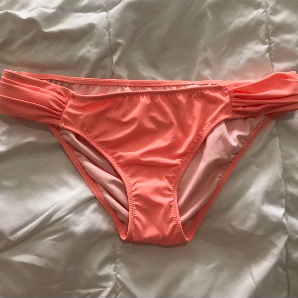 Cute coral bikini bottom✨